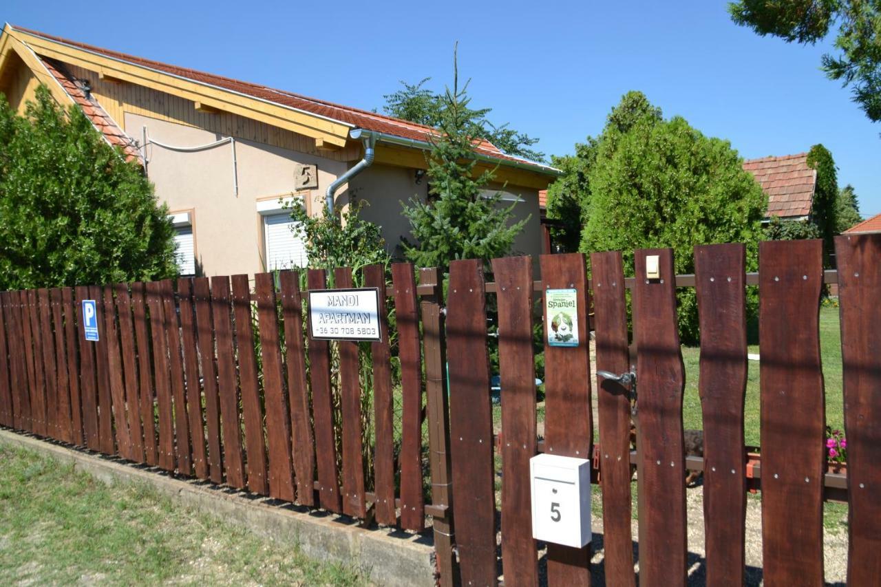 Mandi Apartman Veresegyház Eksteriør bilde